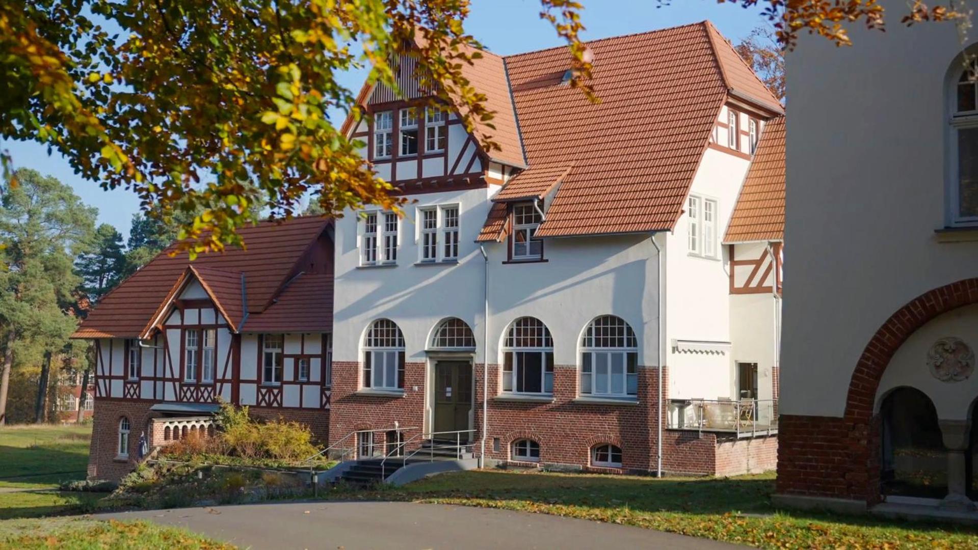 Parkresidenz Lychen, 5 Lychen